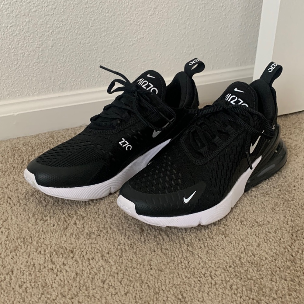 NIKE Air Max